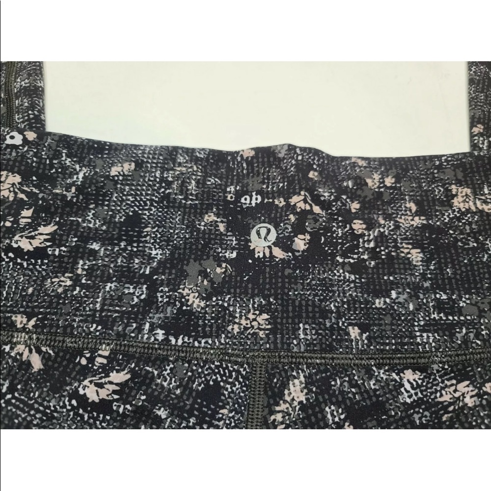 Lululemon Wunder Under HR Tight 28" Flux Equalized Multi Size 8 Womens - Picture 7 of 12